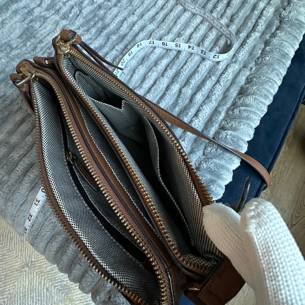 Vince Camuto Brown Pebble Leather Small Crossbody Bag - Picture 5 of 10